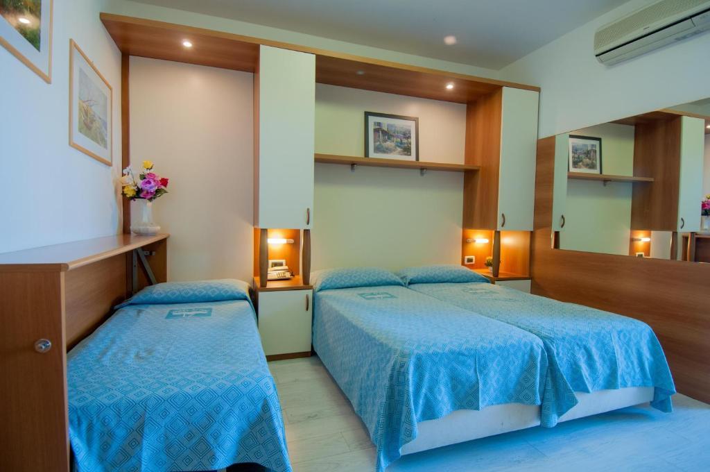 Hotel Ai Pini Grado Bilik gambar