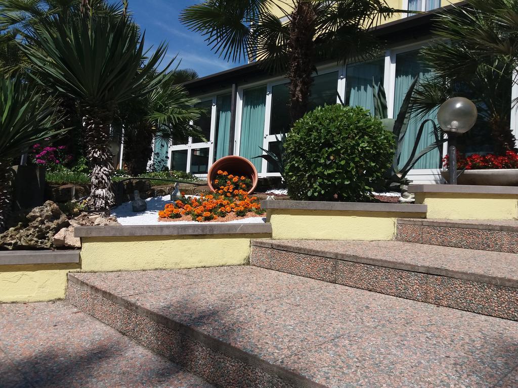 Hotel Ai Pini Grado Luaran gambar